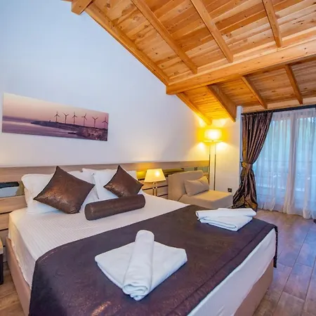 S3 Seahorse Club Hotel